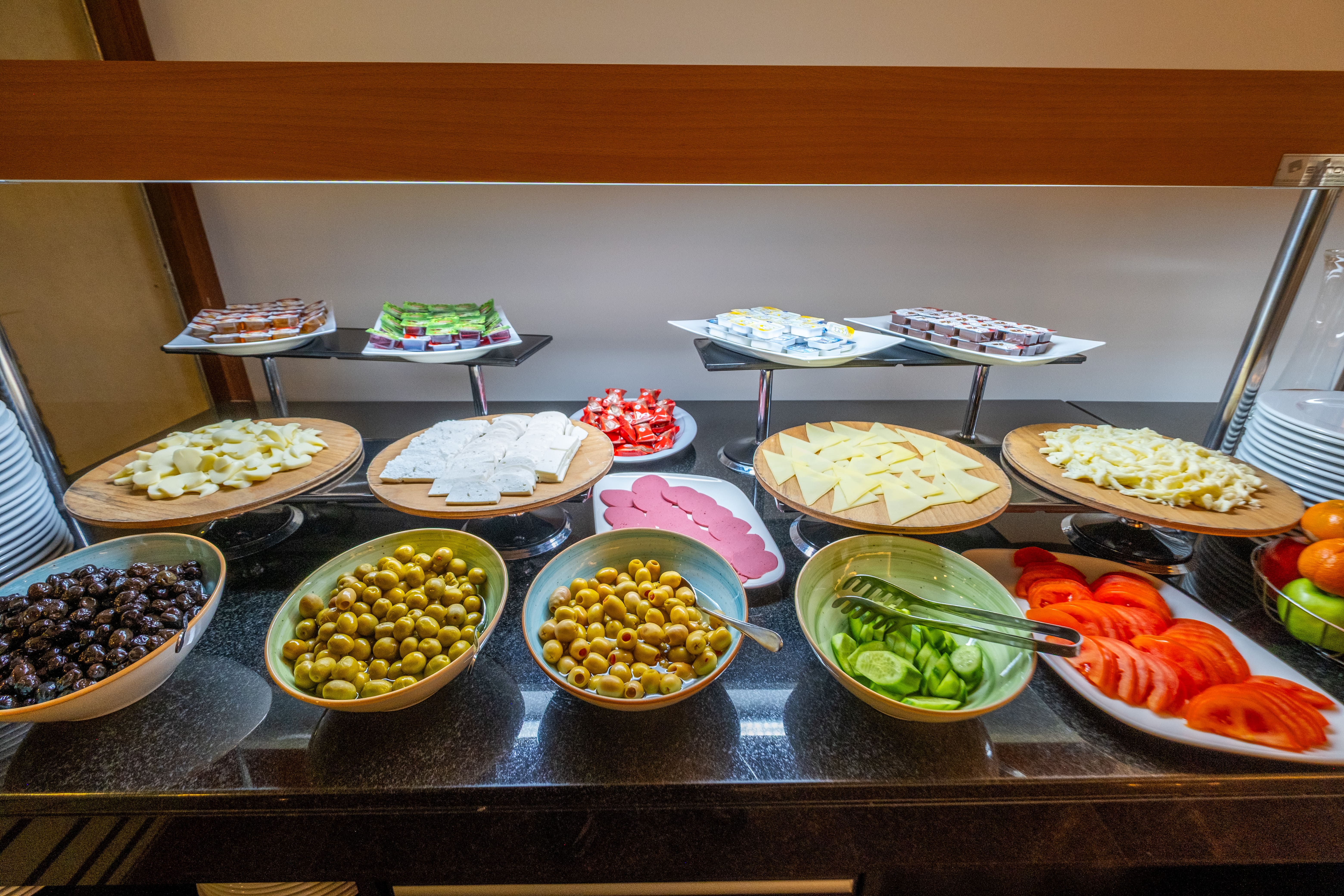 Restoran ve Bar Alanı