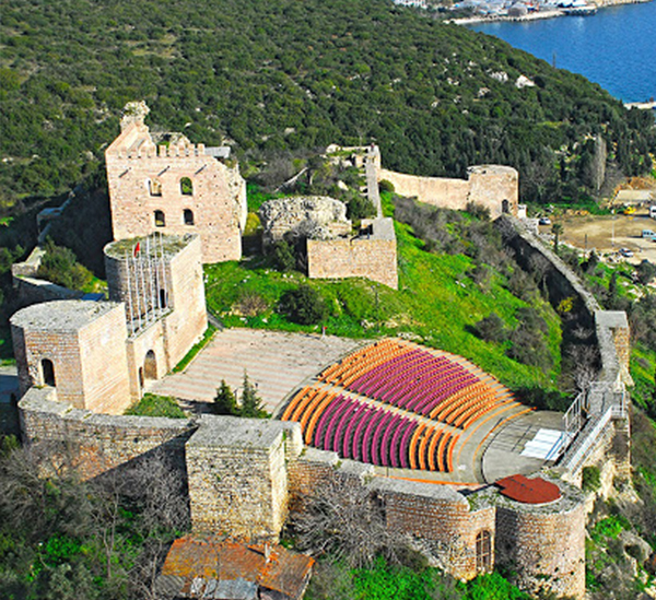 216 Castle Hotel Genel Görünüm ve İç Mekanlar